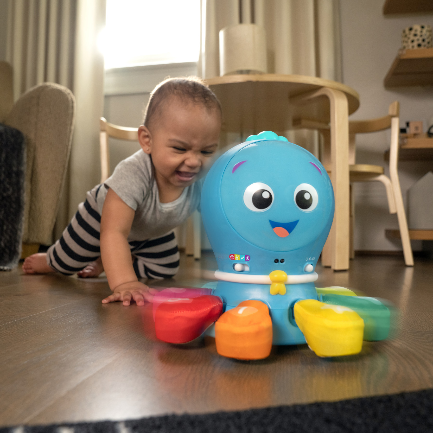 Baby Einstein Go Opus Go 4 en 1 Crawl & Chase Pal